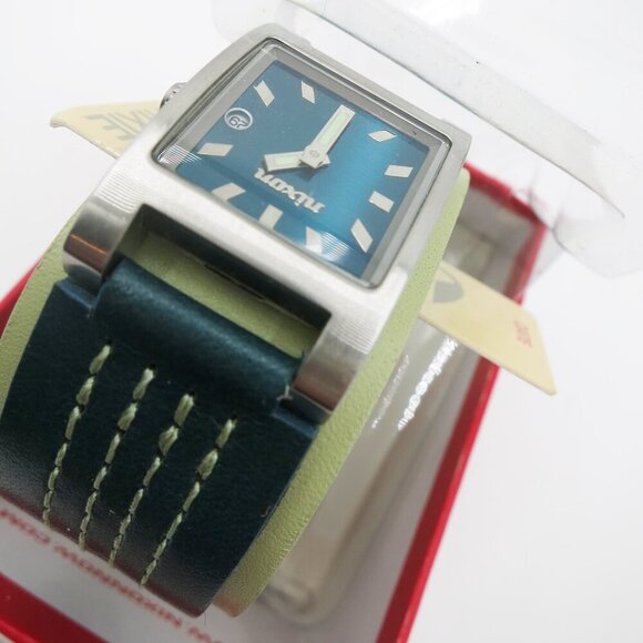 New in Box NIXON \